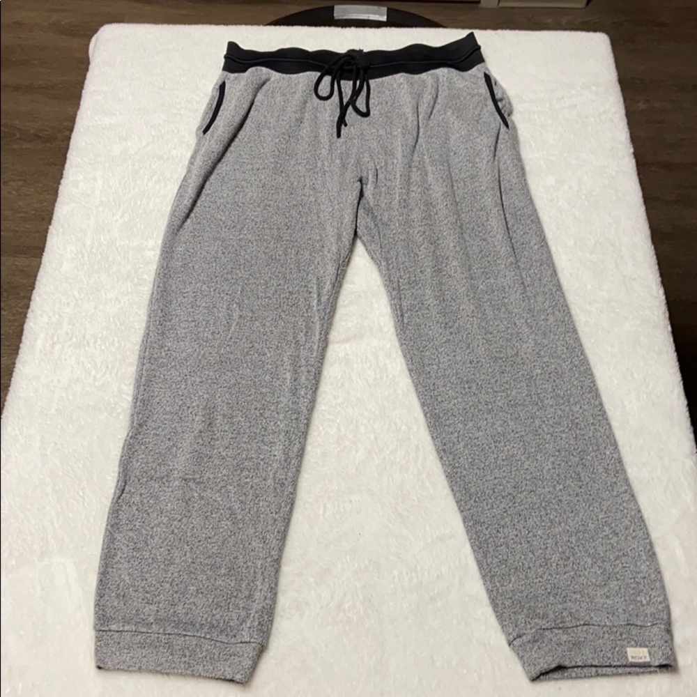 Joggers - Picture 2 of 5